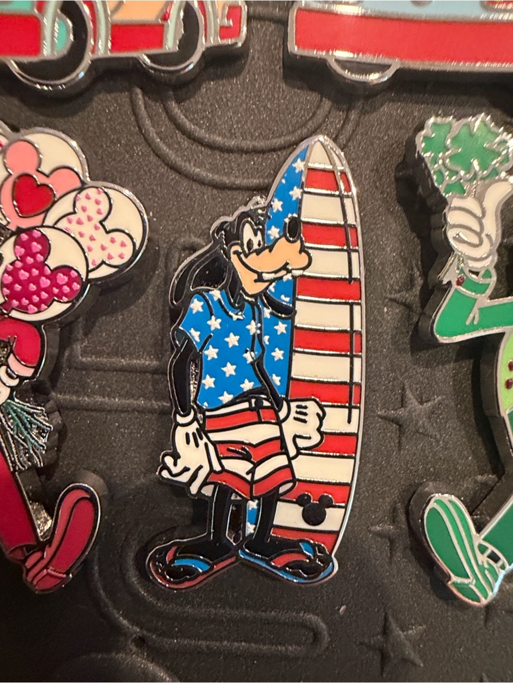 Disney Hidden Mickey - Goofy 4th of July Summer pin